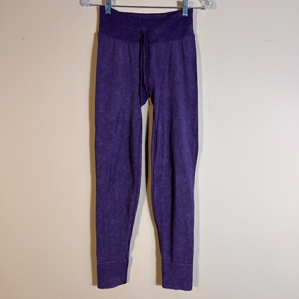 PINK Women's Active Purple Leggings S